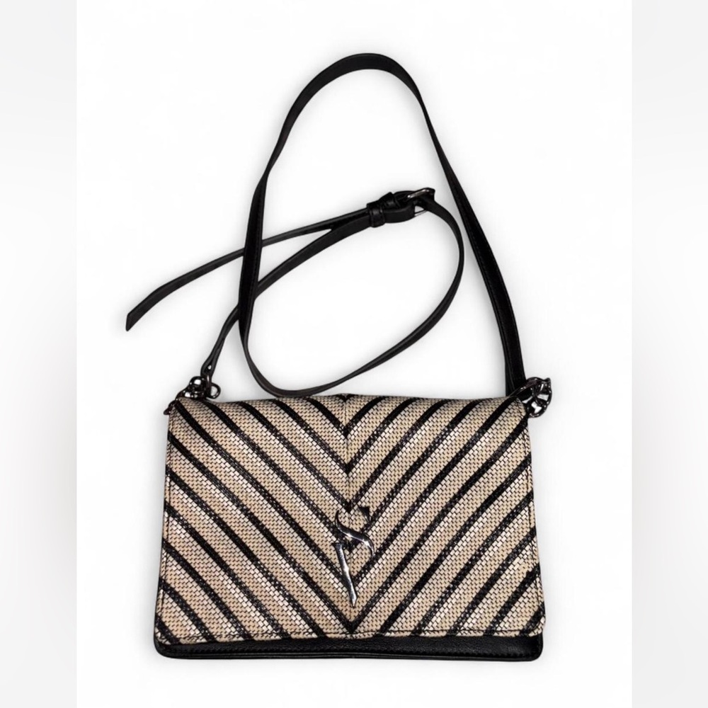 Elegant Black and Cream Women's Bag